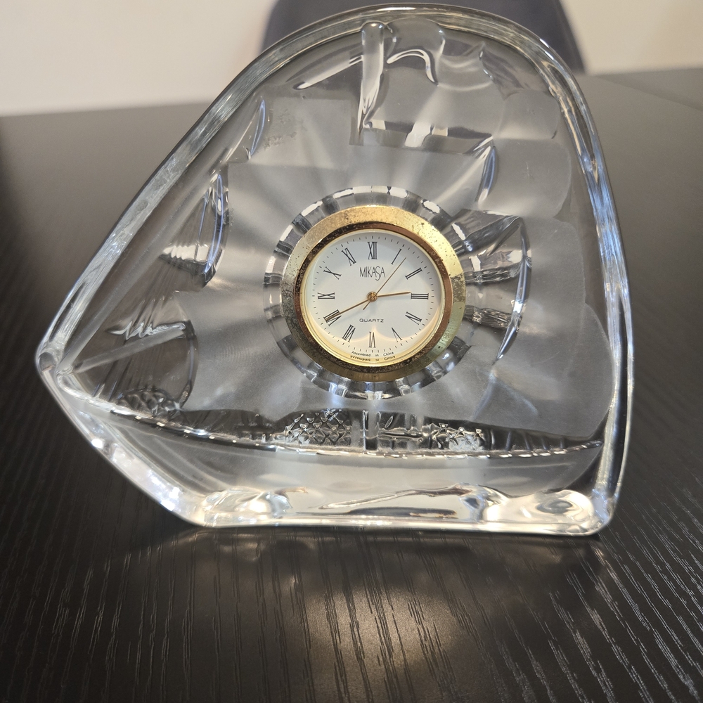 Mikasa Crystal Heart-Shaped Desk Clock with Gold Bezel